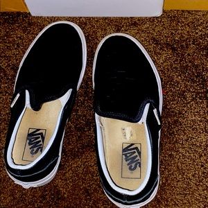 Black slip on vans